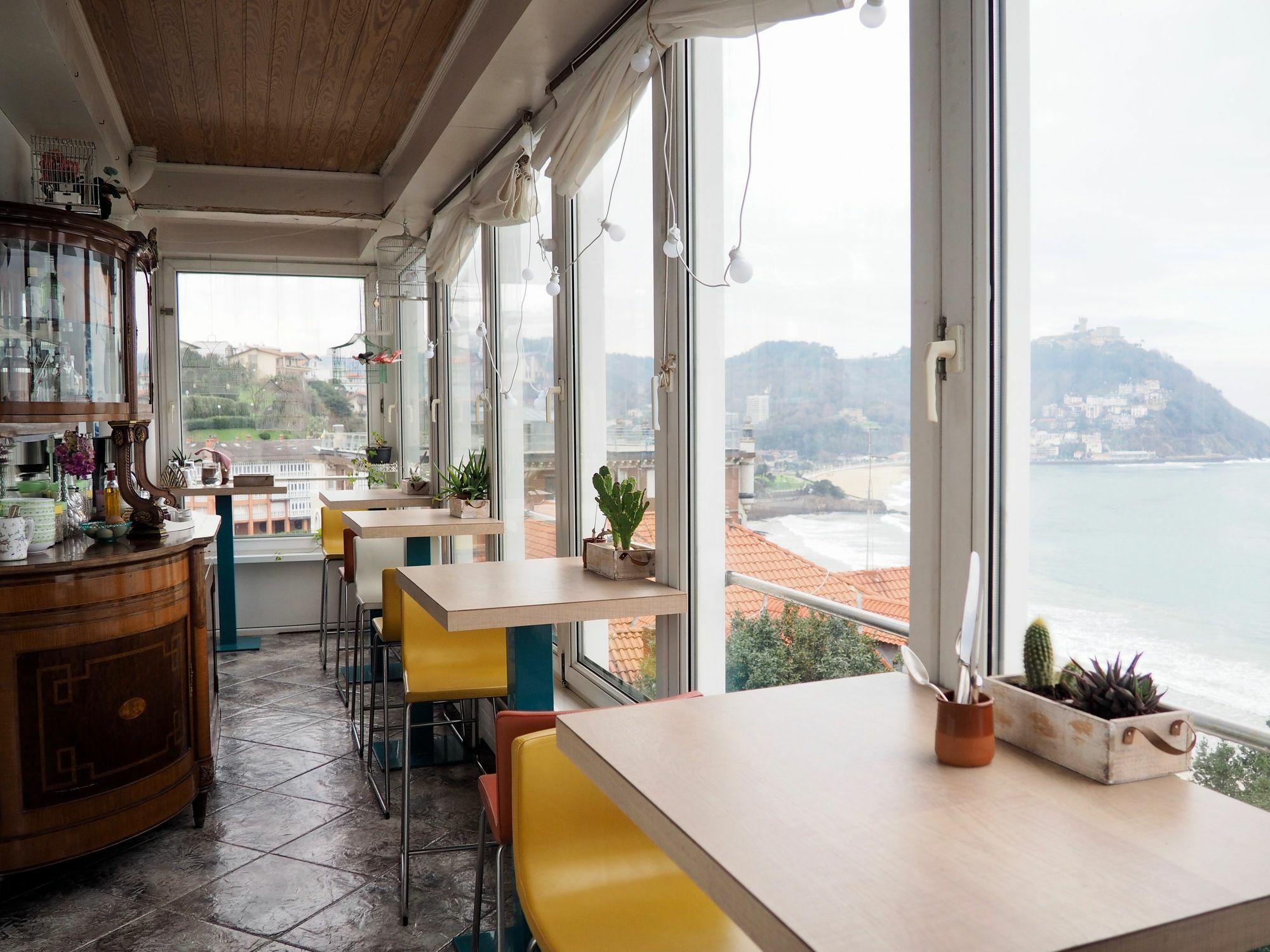 Far Out Inn San Sebastian Ngoại thất bức ảnh